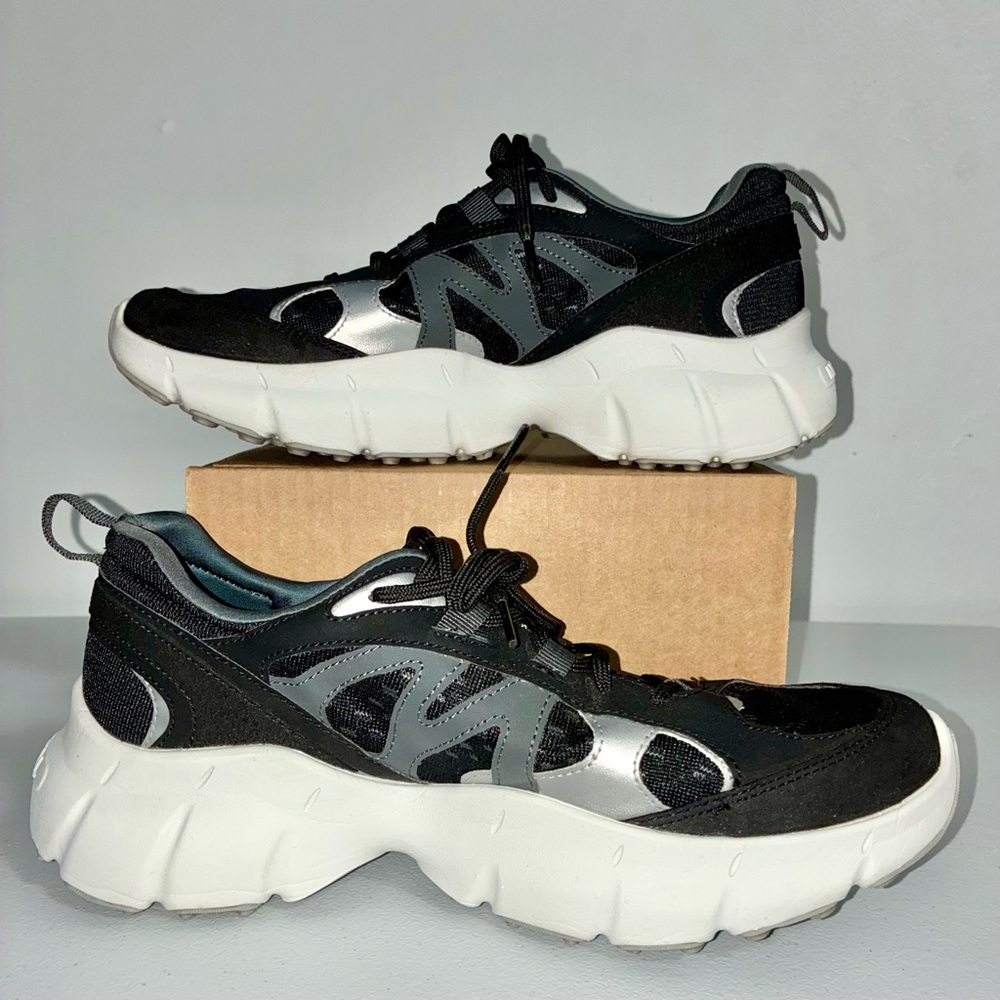 Merrell Clover Tech Athletic Shoes Womens Size 9.5